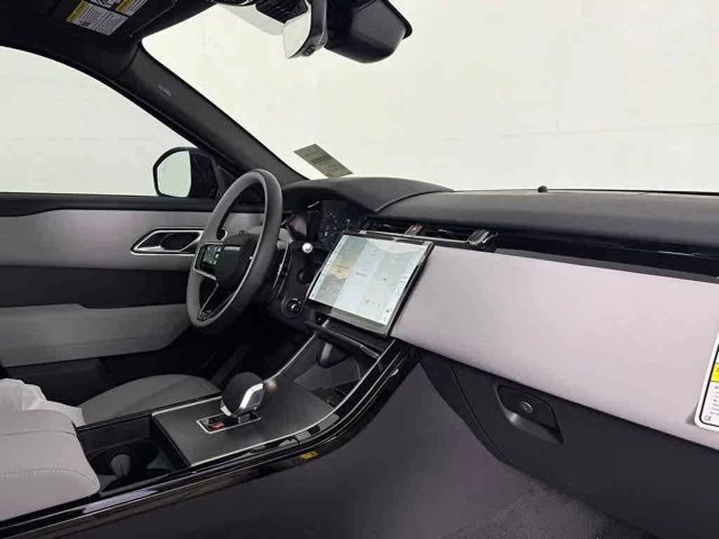 New 2026 Land Rover Range Rover Velar S AWD/4WD image 17