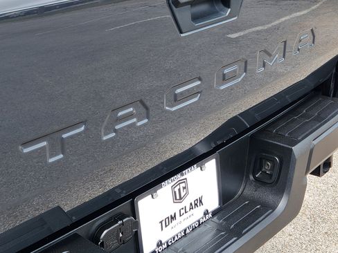 Used 2024 Toyota Tacoma SR AWD/4WD image 28