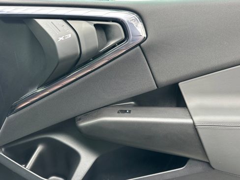 Used 2025 BMW X3 xDrive30i w/ Convenience Package image 22