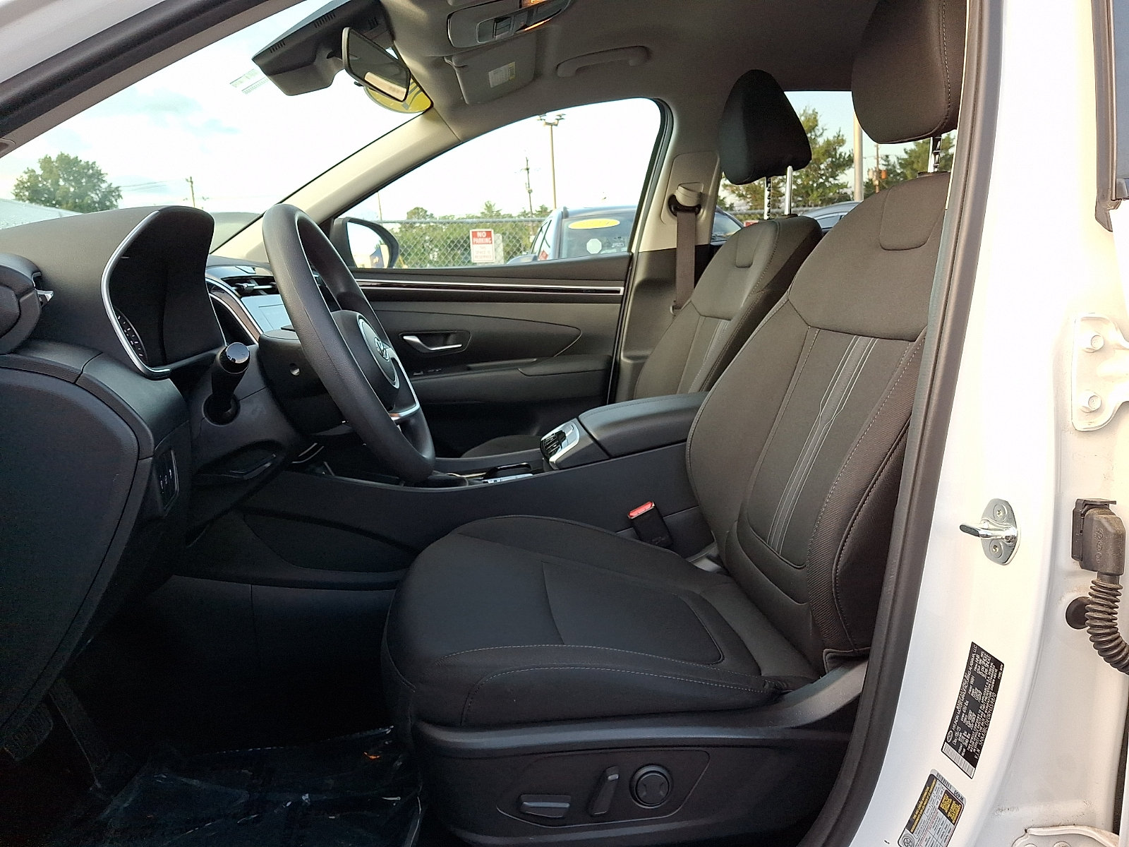 Certified 2024 Hyundai Tucson SEL AWD/4WD image 13