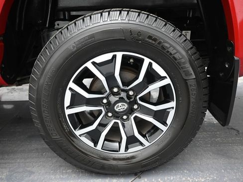 Used 2020 Toyota Tacoma TRD Sport image 45