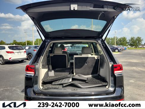Used 2022 Volkswagen Atlas SE w/ Panoramic Sunroof Package FWD image 10