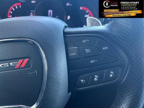 Used 2024 Dodge Durango GT RWD image 25