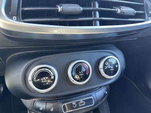 Used 2017 FIAT 500X Trekking w/ Cold Weather Package image 20