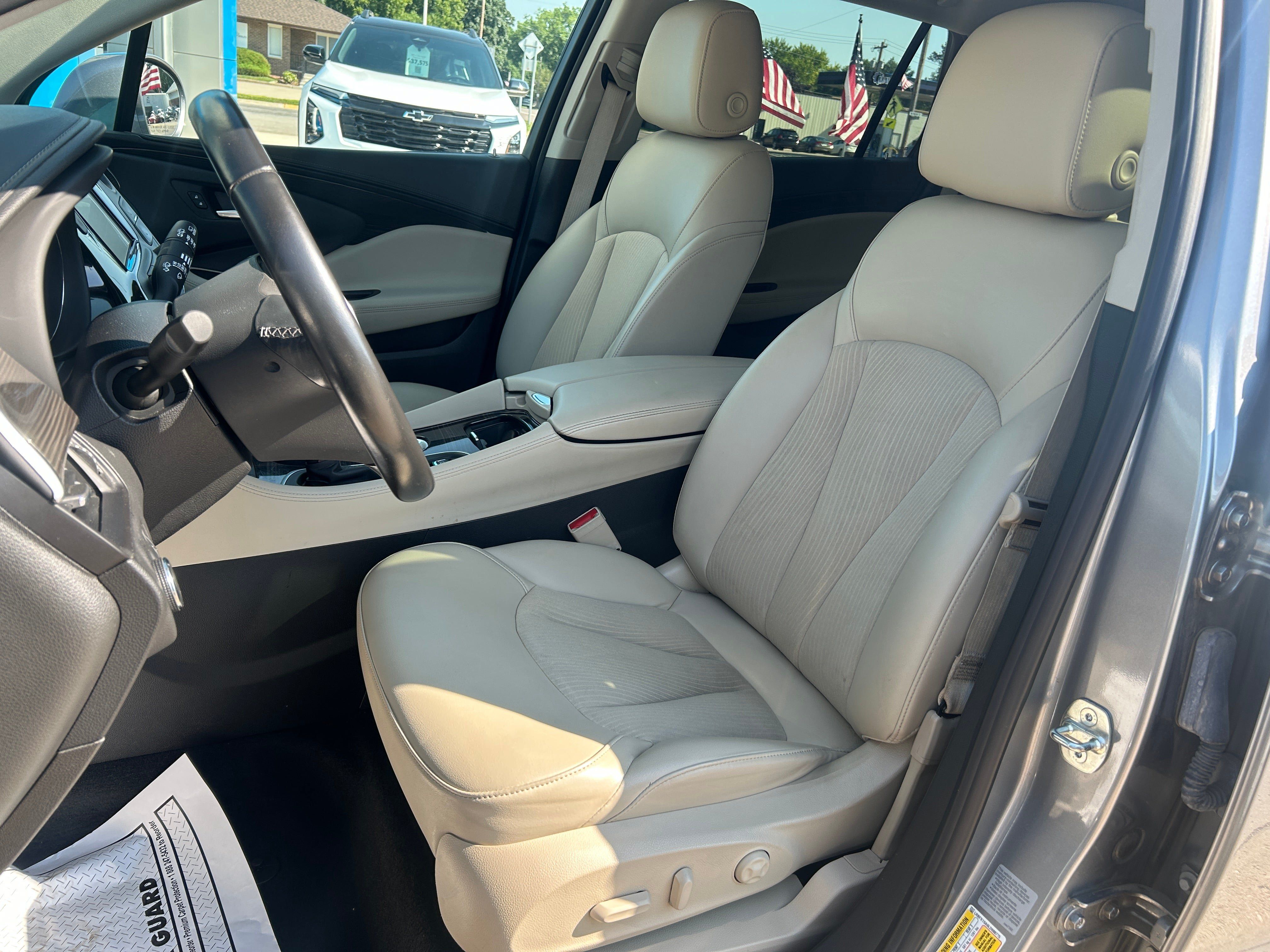 Used 2020 Buick Envision Preferred AWD/4WD image 17