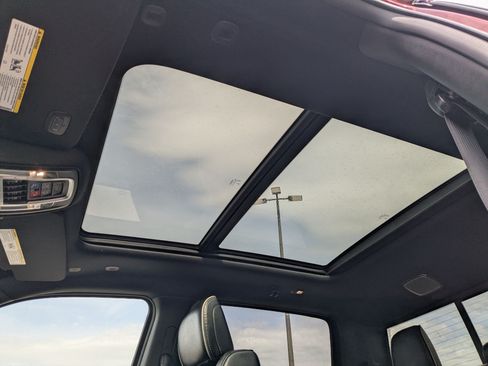Used 2021 RAM 1500 Limited AWD/4WD image 16