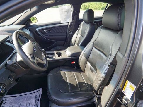 Used 2019 Ford Taurus SEL w/ Equipment Group 201A FWD image 17