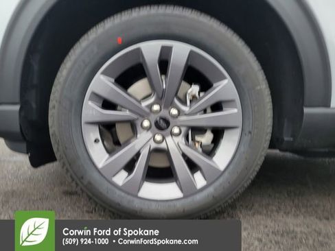 New 2026 Ford Explorer Active w/ Active Comfort Package image 7