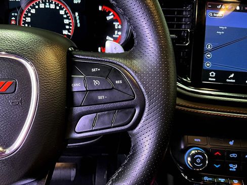 Used 2025 Dodge Durango GT AWD/4WD image 12