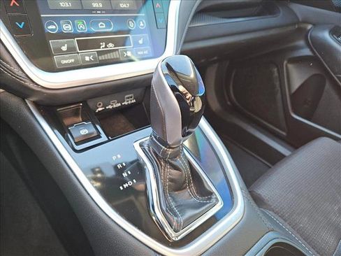 Used 2024 Subaru Outback Premium image 12