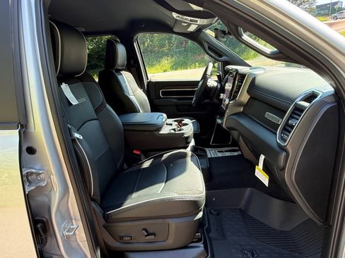 New 2026 RAM 3500 Laramie AWD/4WD image 20