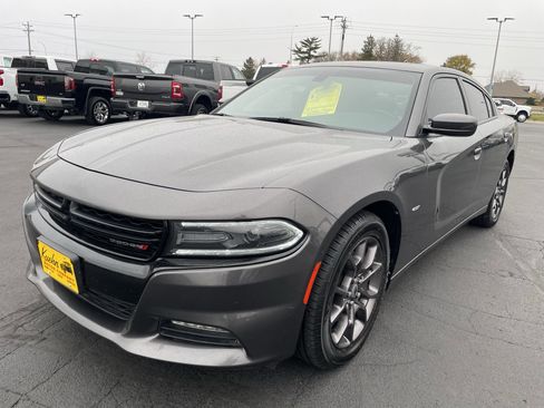 Used 2018 Dodge Charger GT image 4