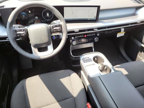 New 2026 Hyundai Ioniq 9 SE AWD/4WD image 14
