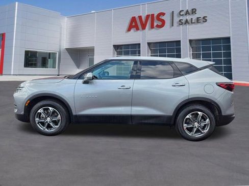 Used 2025 Chevrolet Blazer LT AWD/4WD image 11