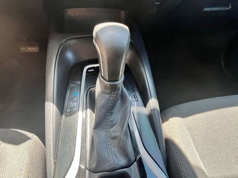 Used 2022 Toyota Corolla SE w/ SE Premium Package FWD image 10