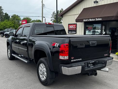 Used 2011 GMC Sierra 2500 Denali w/ LPO, Protection Package AWD/4WD image 4
