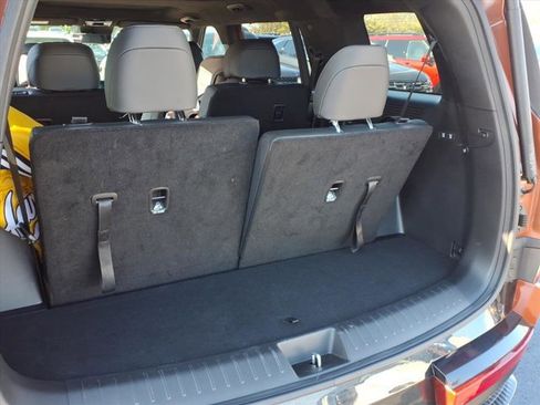 Used 2024 Hyundai Santa Fe Calligraphy image 10