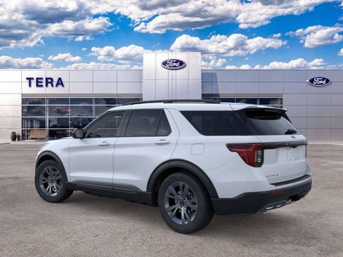 New 2026 Ford Explorer Active w/ Active Comfort Package AWD/4WD image 5