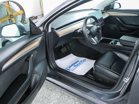 Used 2023 Tesla Model 3 Long Range AWD/4WD image 3
