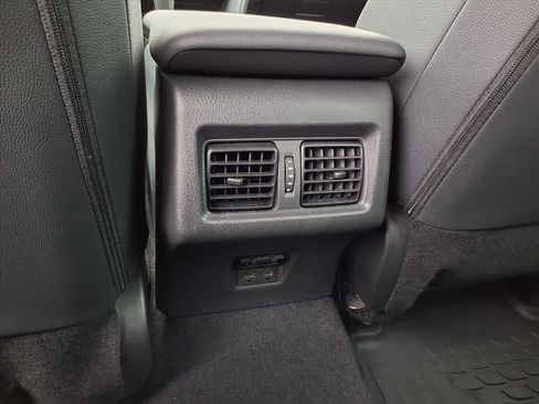 Used 2025 Toyota Camry SE image 24