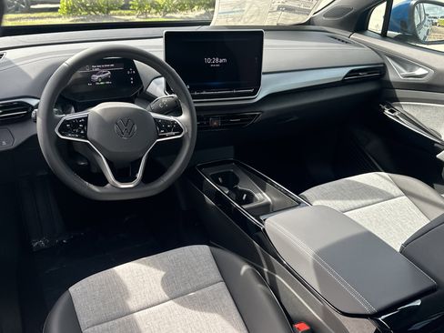 New 2025 Volkswagen ID.4 Pro image 12