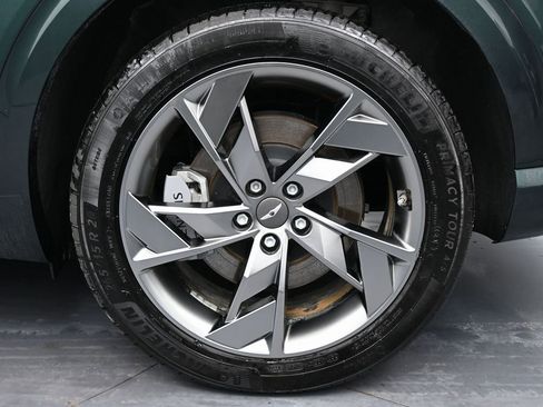 Used 2024 Genesis Electrified GV70 Advanced image 11