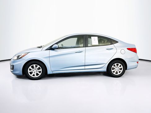 Used 2014 Hyundai Accent GLS FWD image 4