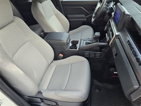 Certified 2024 Toyota Tacoma SR5 image 10