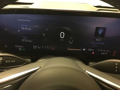 Used 2025 Buick Enclave Sport Touring image 28