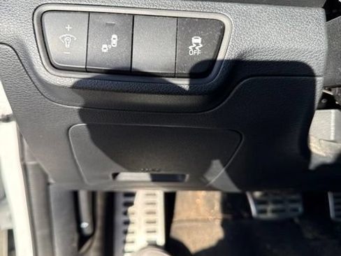Used 2024 Kia Forte GT-Line FWD image 12