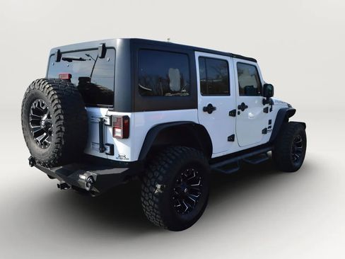 Used 2017 Jeep Wrangler Unlimited Sport AWD/4WD image 9
