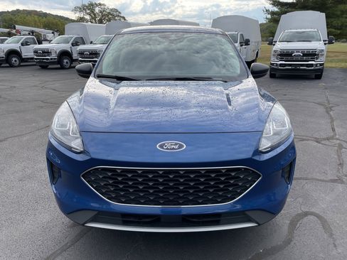 Used 2022 Ford Escape SE w/ Cold Weather Package image 10