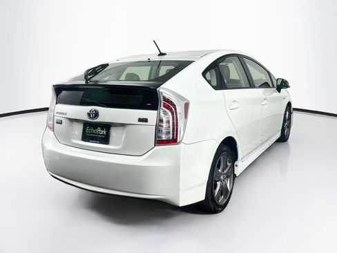 Used 2015 Toyota Prius Persona Series FWD image 9