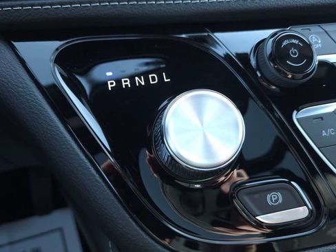 New 2026 Chrysler Pacifica Limited w/ S Appearance Package image 39