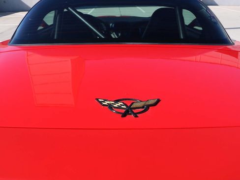 Used 2001 Chevrolet Corvette Z06 w/ Memory Pkg image 25