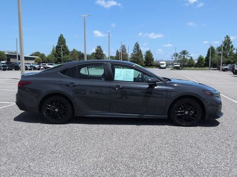 Certified 2025 Toyota Camry SE FWD image 3