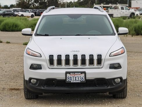 Used 2018 Jeep Cherokee Latitude image 6