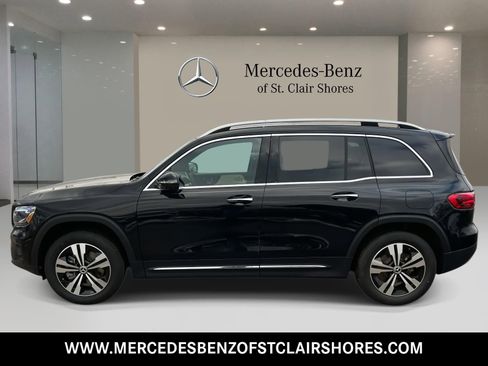 New 2026 Mercedes-Benz GLB 250 4MATIC image 2