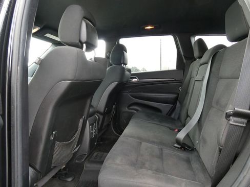 Used 2015 Jeep Grand Cherokee Laredo w/ Quick Order Package 23E image 17