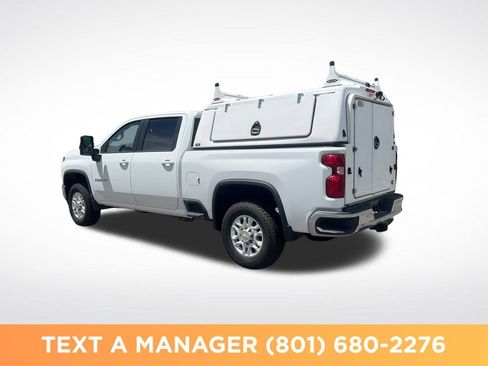 Used 2021 Chevrolet Silverado 3500 LT w/ Convenience Package AWD/4WD image 3