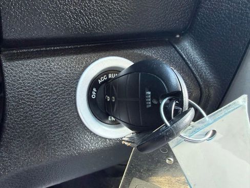 Used 2024 RAM 1500 Classic SLT image 18