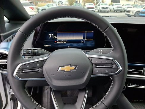 New 2026 Chevrolet Equinox EV LT image 14