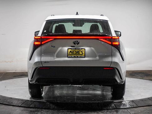 New 2026 Toyota bZ XLE Plus image 3