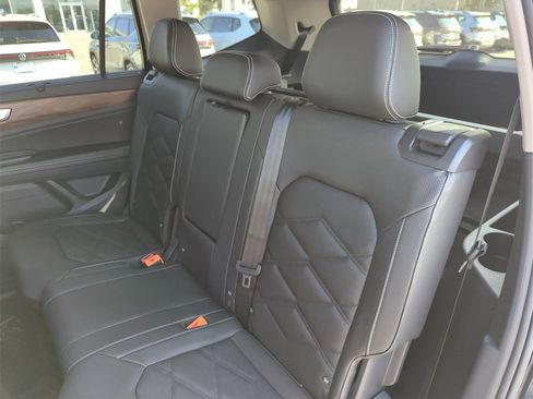 New 2026 Volkswagen Atlas SE image 26