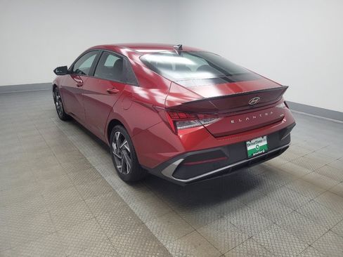 Used 2025 Hyundai Elantra SEL FWD image 5