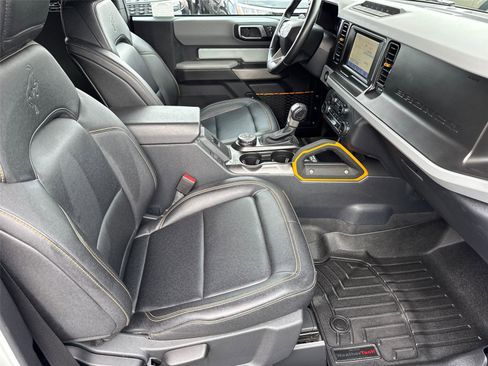 Certified 2023 Ford Bronco Badlands AWD/4WD image 17