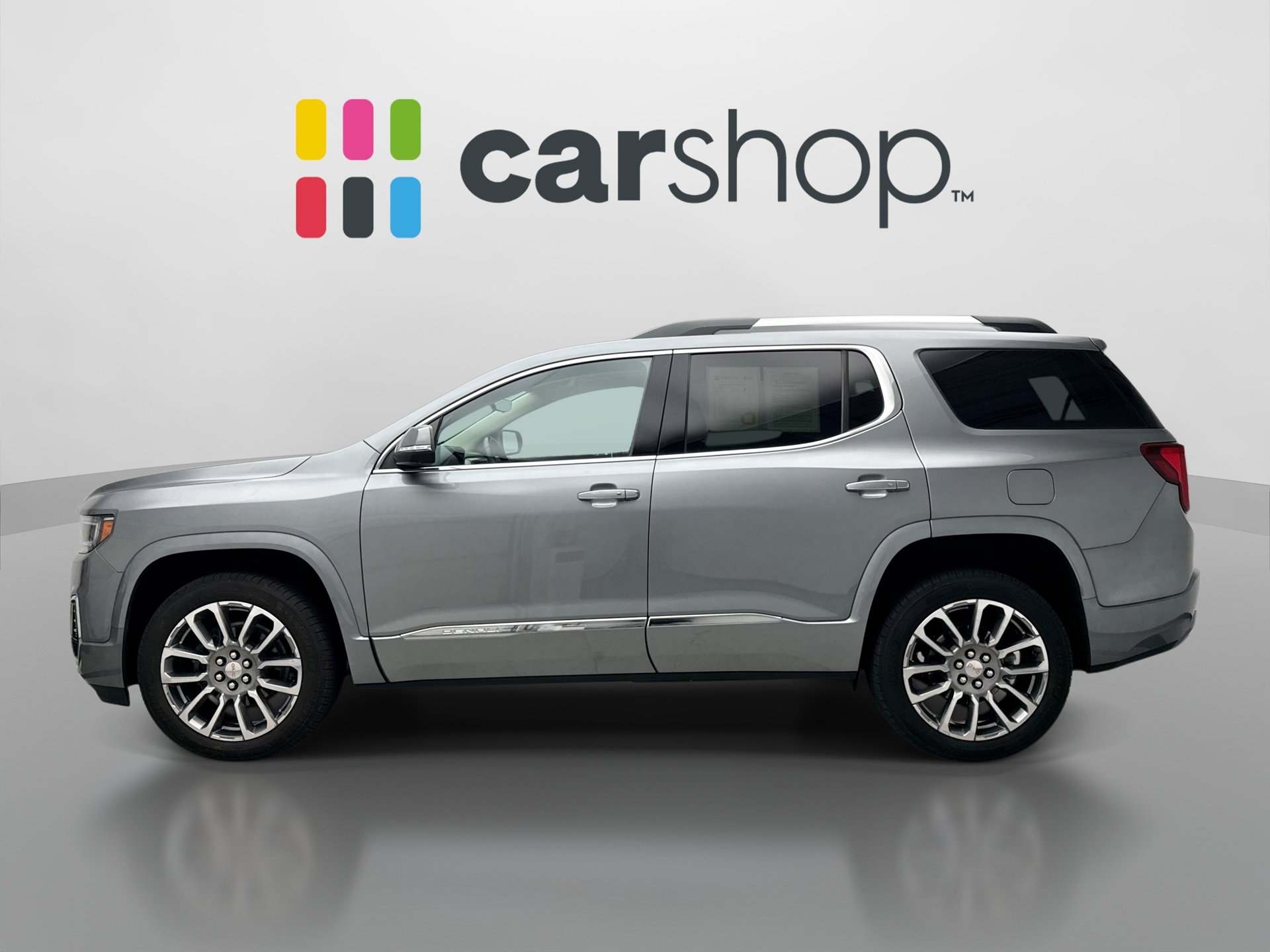 Used 2023 GMC Acadia Denali w/ Denali Ultimate Package FWD image 2