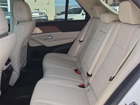 Used 2024 Mercedes-Benz GLE 450 4MATIC image 13