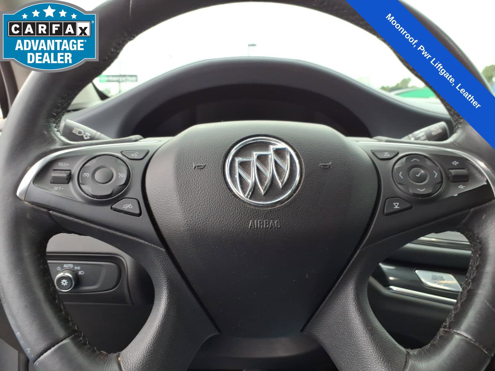 Used 2018 Buick Enclave Essence w/ LPO, Hit The Road Package AWD/4WD image 25