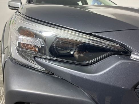Used 2023 Subaru Outback Touring XT AWD/4WD image 2